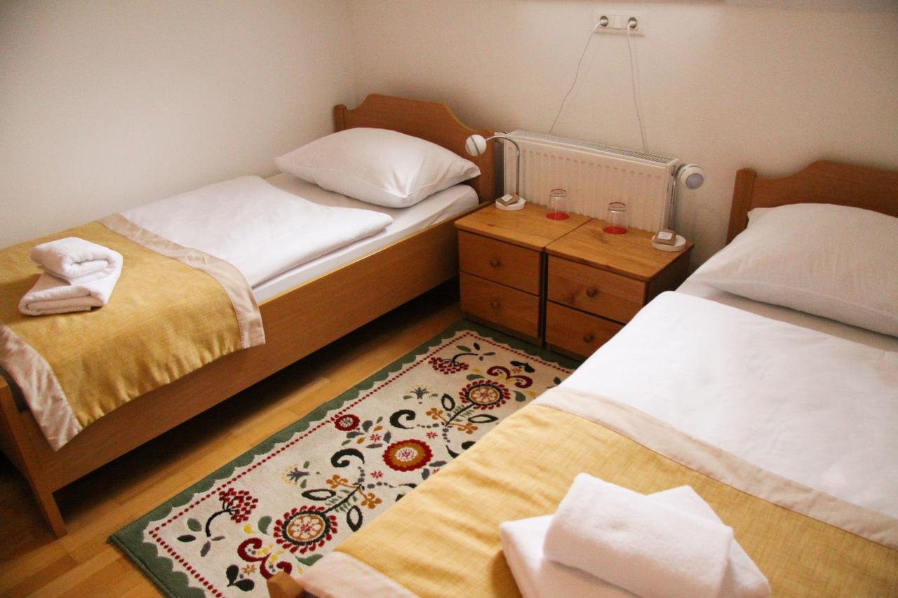 B&B Pod Skalo Kamnik Bagian luar foto