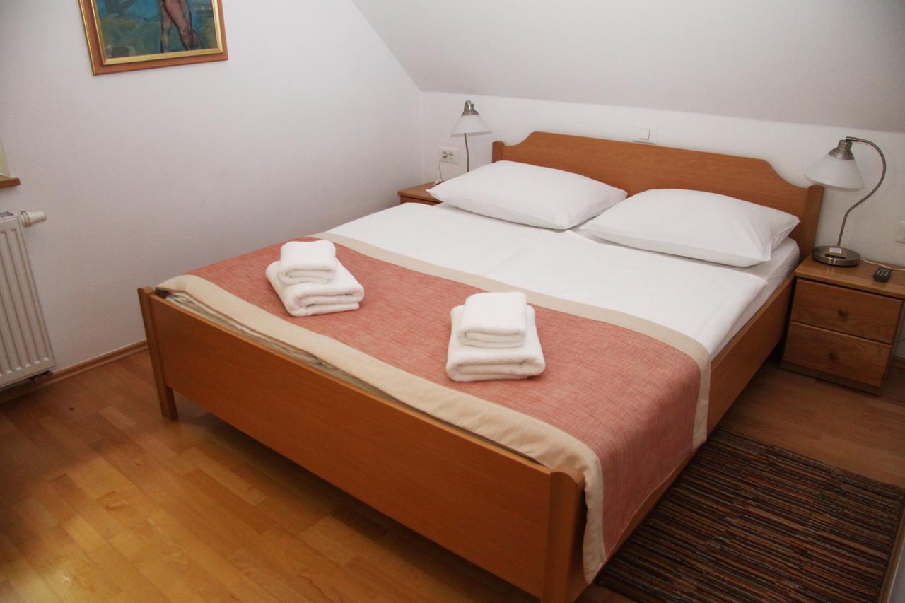 B&B Pod Skalo Kamnik Bagian luar foto
